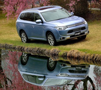 Der Plug-in Hybrid Mitsubishi Outlander PHEV hat im elektrischen Betrieb eine Reichweite von bis zu 52 Kilometer.